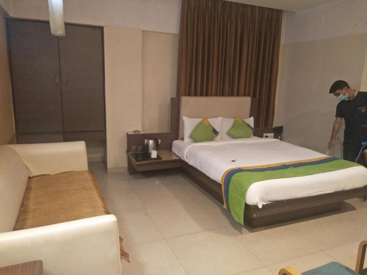 Treebo Trend Hotel Basera Πούνε Εξωτερικό φωτογραφία