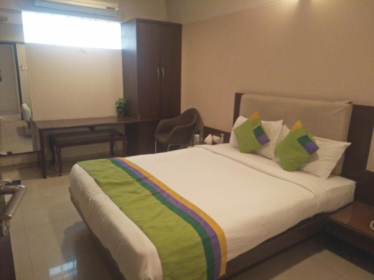 Treebo Trend Hotel Basera Πούνε Εξωτερικό φωτογραφία