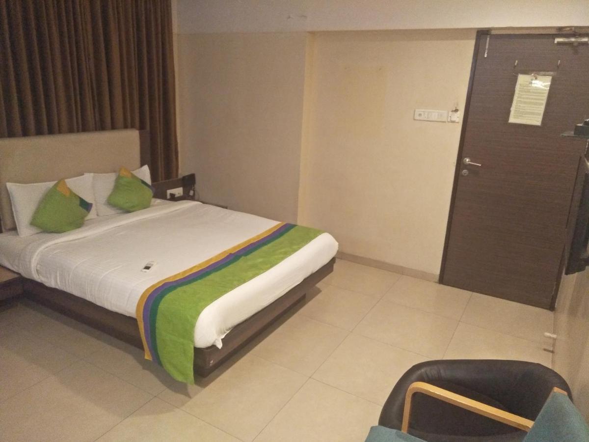 Treebo Trend Hotel Basera Πούνε Εξωτερικό φωτογραφία