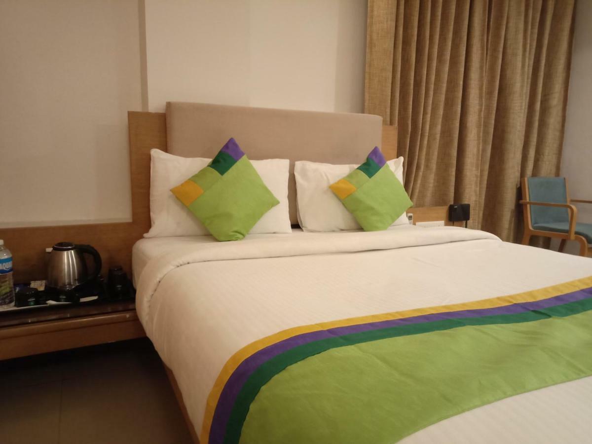 Treebo Trend Hotel Basera Πούνε Εξωτερικό φωτογραφία