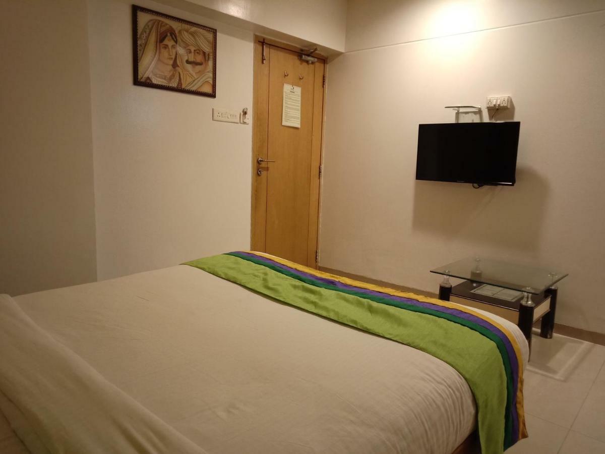 Treebo Trend Hotel Basera Πούνε Εξωτερικό φωτογραφία