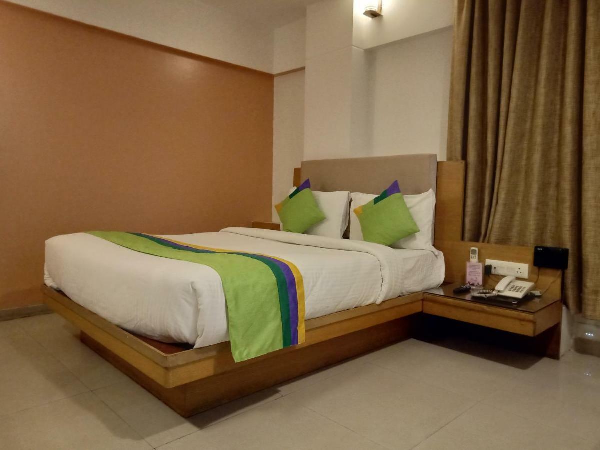 Treebo Trend Hotel Basera Πούνε Εξωτερικό φωτογραφία