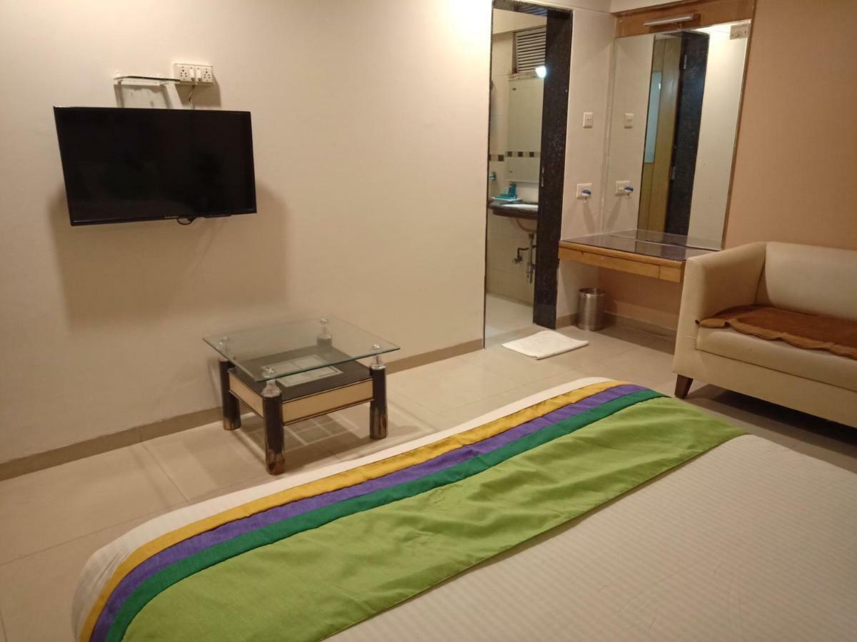 Treebo Trend Hotel Basera Πούνε Εξωτερικό φωτογραφία